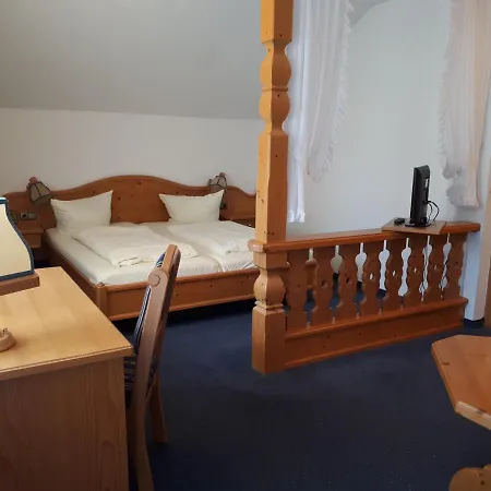 Hotel - Gasthof Spessarttor & Hotel Bergwiesen -Hier Auf Wunsch Zimmer Mit Balkon
