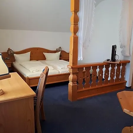 - Spessarttor & Bergwiesen -hier Auf Wunsch Mit Balkon 3*